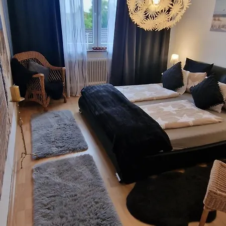 Stadtrand Wilhelmshaven Alojamento de Turismo Selvagem *