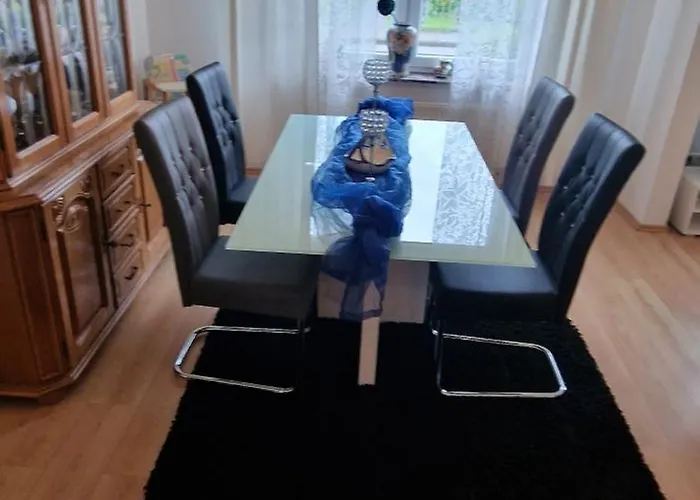 Stadtrand Wilhelmshaven Деревянный коттедж